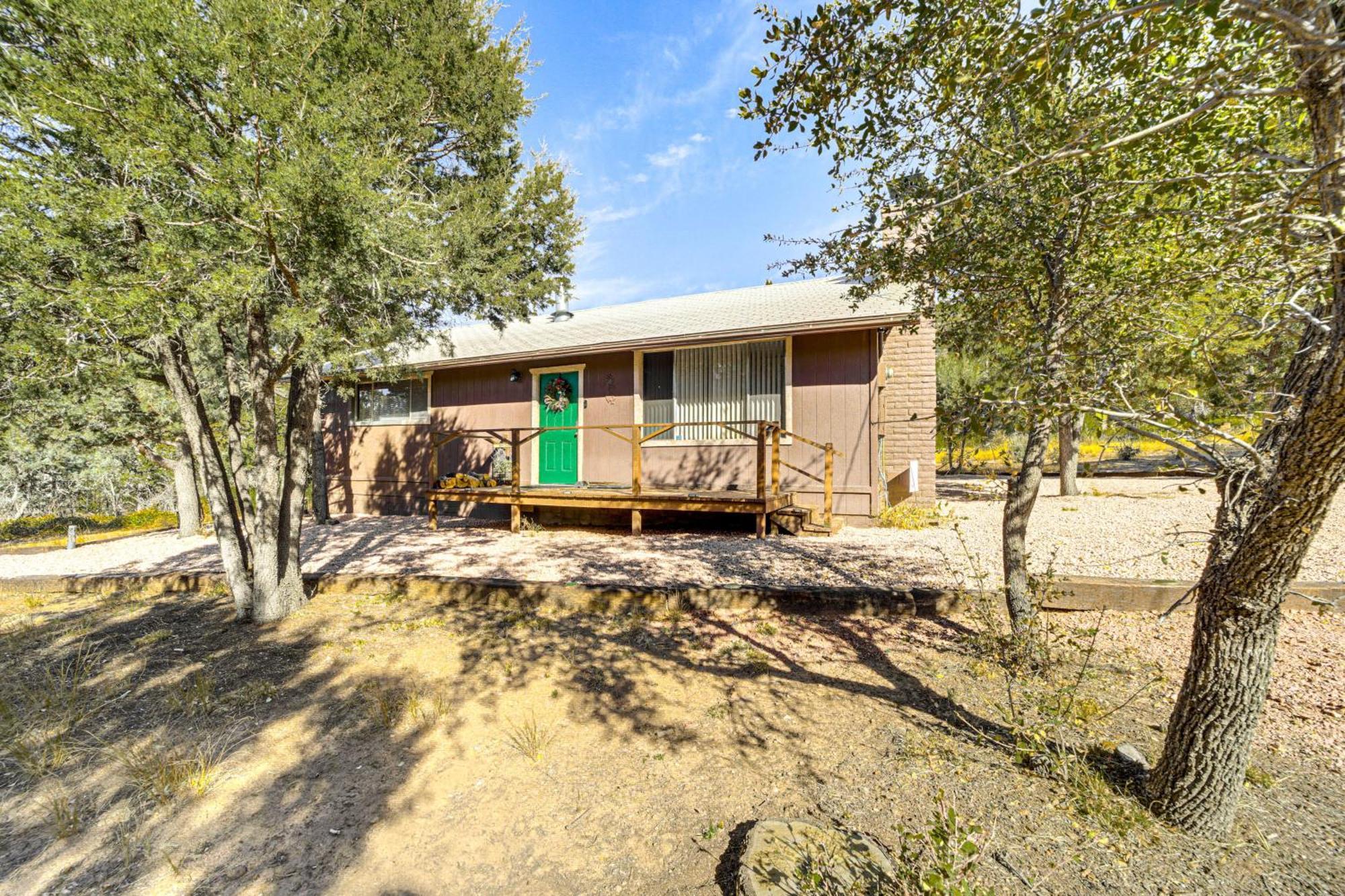 Peaceful Strawberry Cabin Fire Pit And Hot Tub Pine Exterior photo